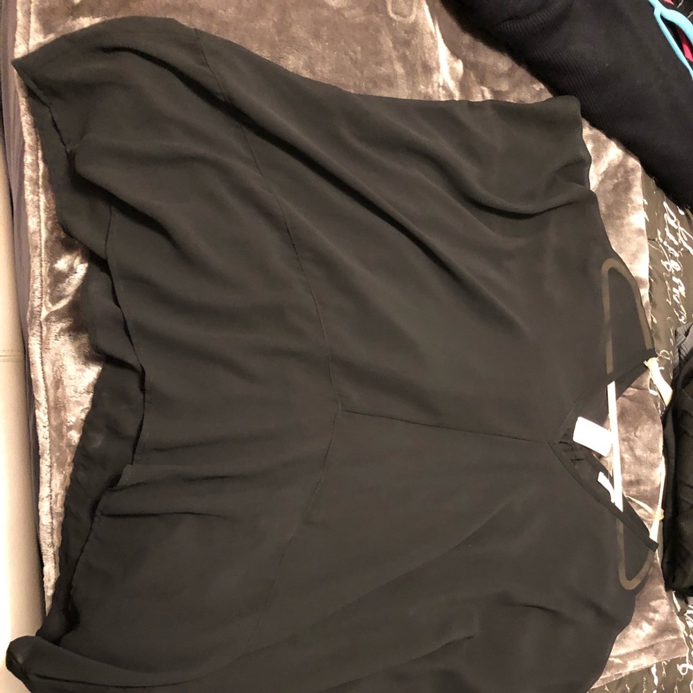 On the Road Black Oversized Sheer Top size M/L NWT - Picture 3 of 8